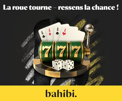 Roulette dorée avec cartes As et dés pour ambiance de jeu