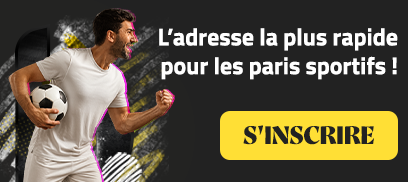 Joueur de football célébrant à côté du bouton S'inscrire